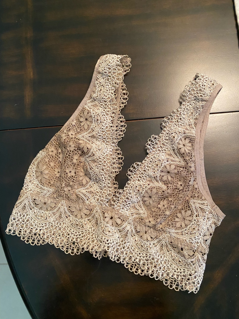NWOT! Victoria's Secret Nude Sexy Plunge Scalloped Edge Lace Bralette - Size S